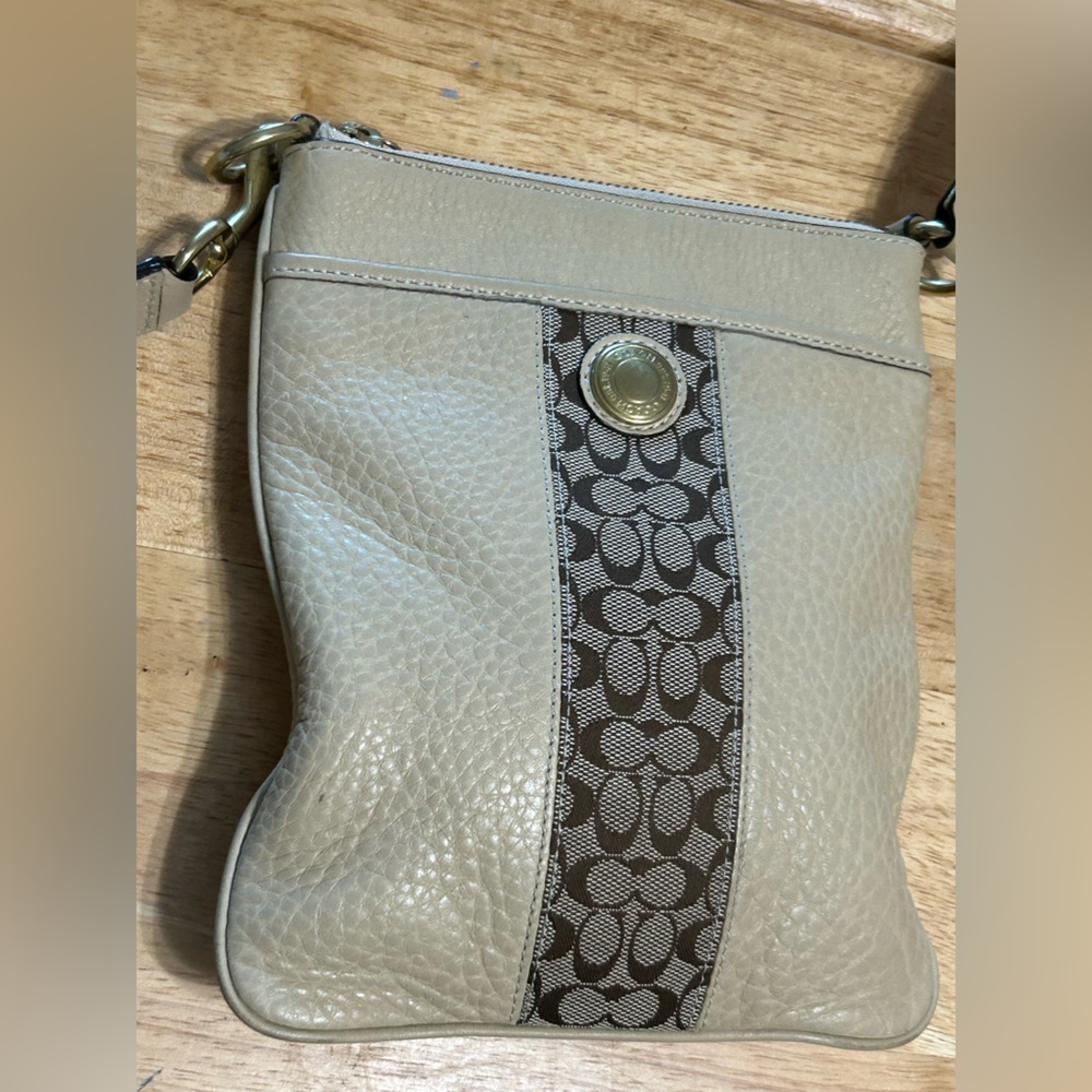 Coach Beige Crossbody Bag - Picture 2 of 8
